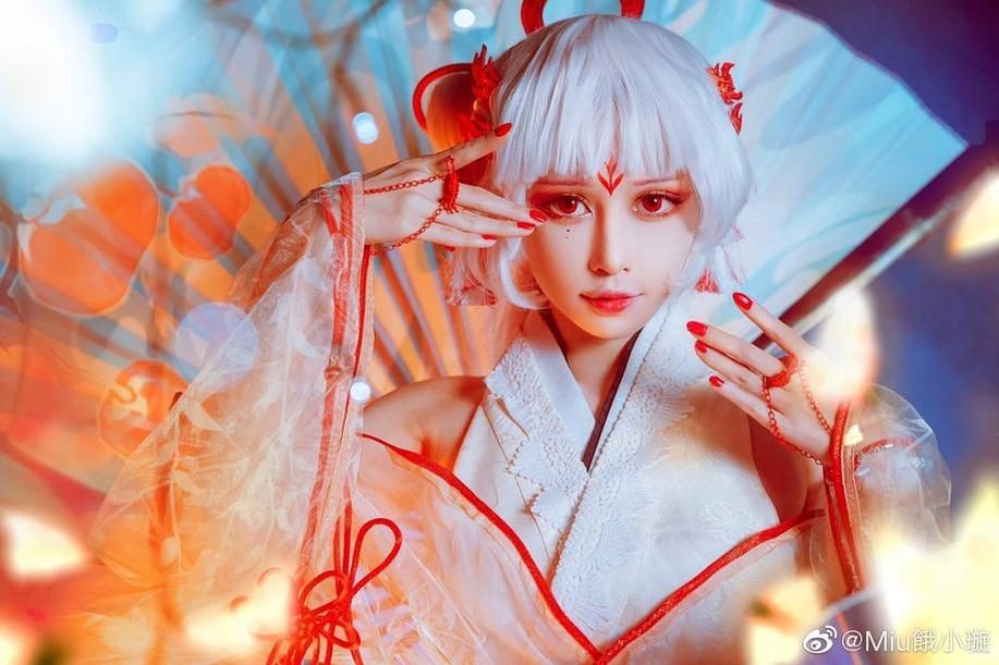 Miu饿小璇现场cos照片，让你切身感受她的表演魅力