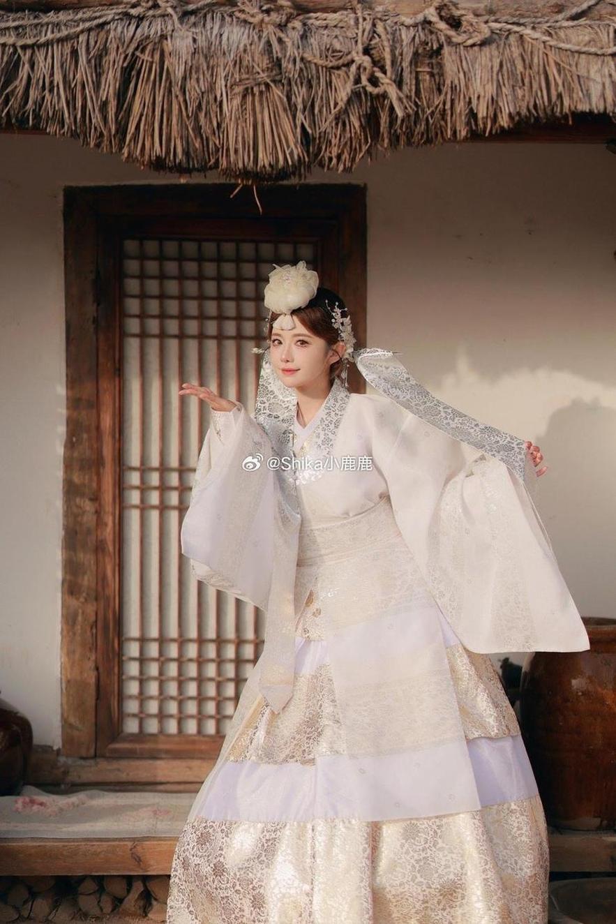 shika小鹿鹿小蓝鸟cosplay更新，追踪她最新的活动