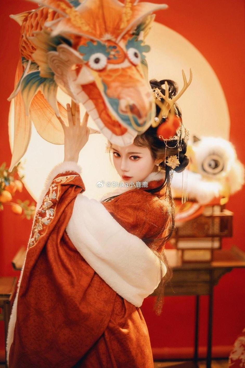 这里有Shika小鹿鹿吉他妹妹图片的原图，独家分享，别错过