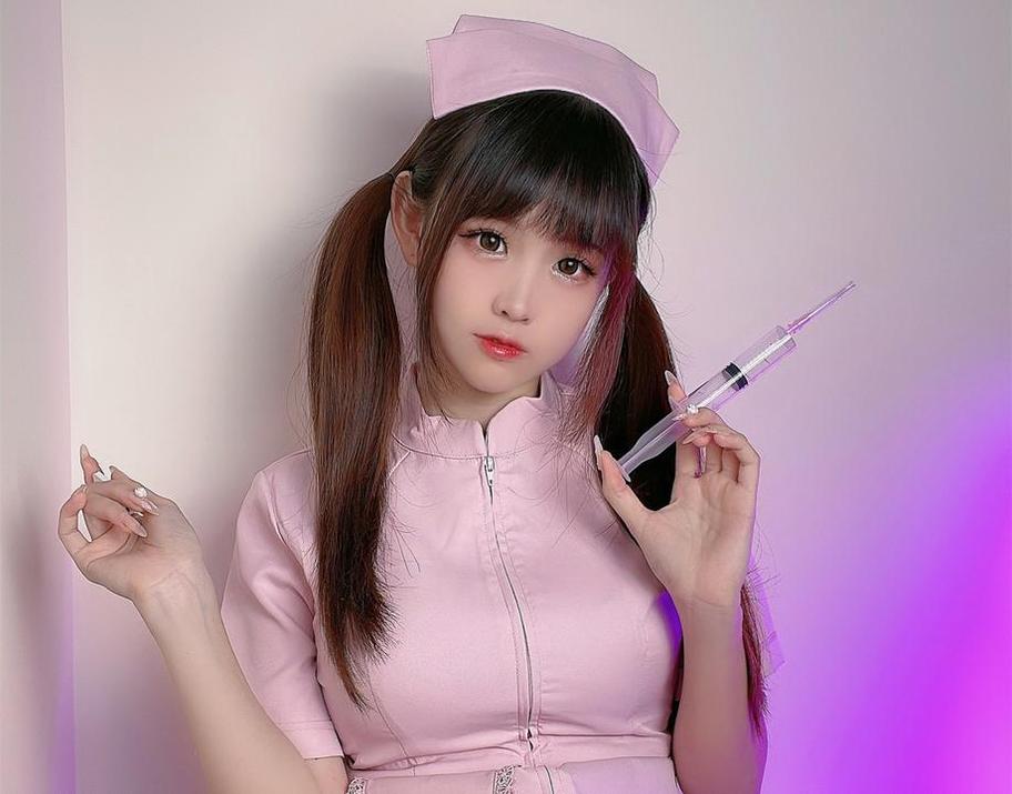 把握机会，取下《Miko酱WW1V10资源》美图