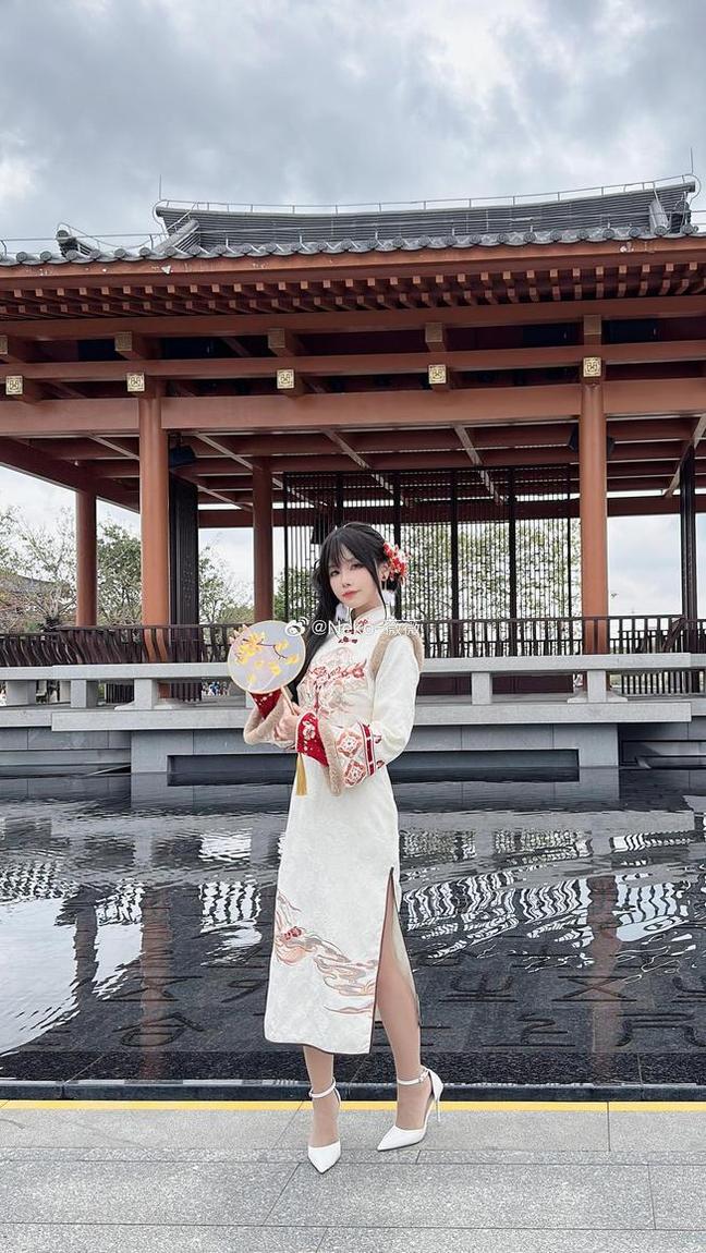 珍藏neko薇薇贞德的精美图包，一键下载