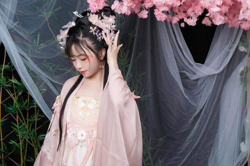 喵小吉草神的新摄影力作：美图无删版全新上线
