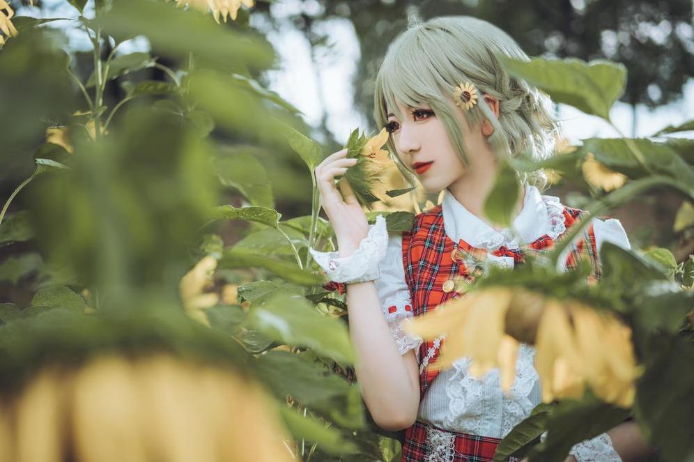 弥音音艾米莉娅cos：最真实逼真的影魔cos