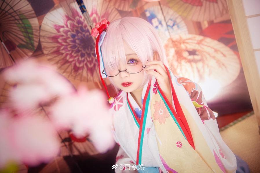 日奈娇汉服一组美照，醉人相伴良宵。