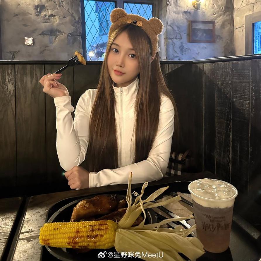星野咪兔车厘子浴巾精选，最新cos原图一网打尽