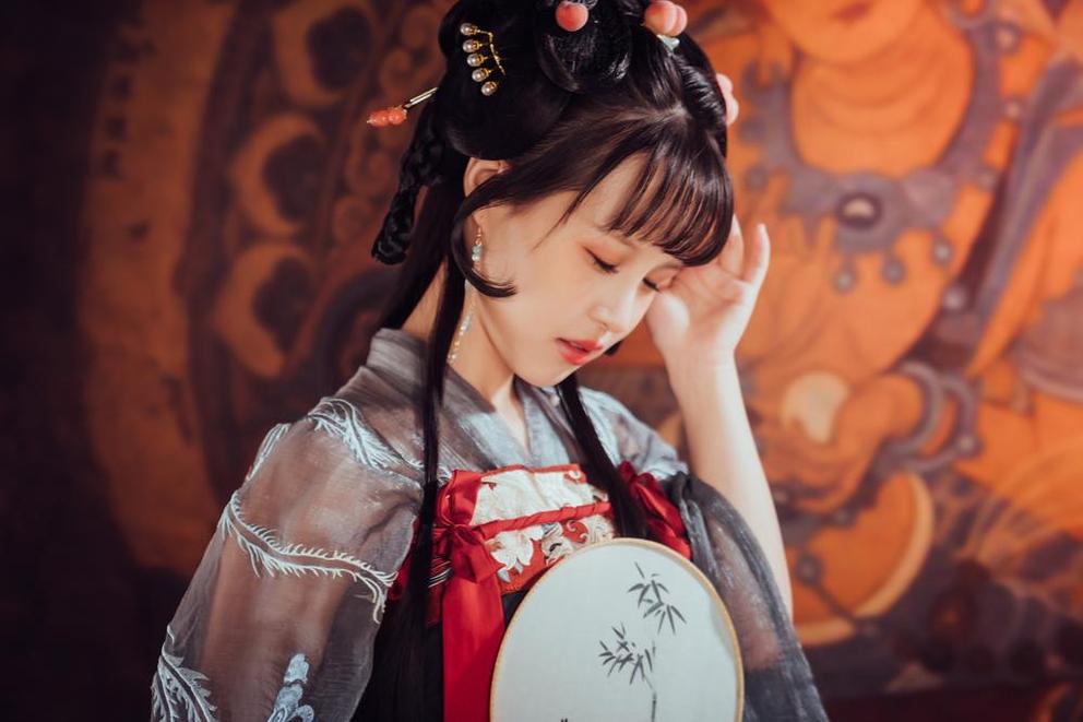 图片手册：跟着晕崽花嫁学化妆