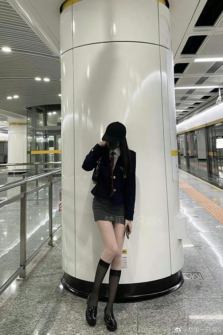 梦里一只喵打包合集：舒适的套图，享受原味cos