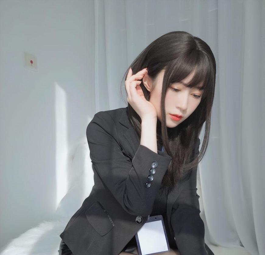 我们的守护天使：白银81纯白の圣女cosplay图片