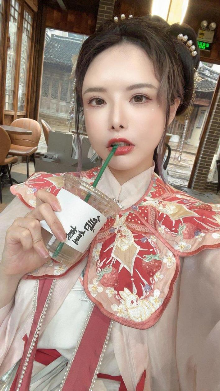 秋和柯基全套免费下载，经典图包，尽览摄影艺术之美