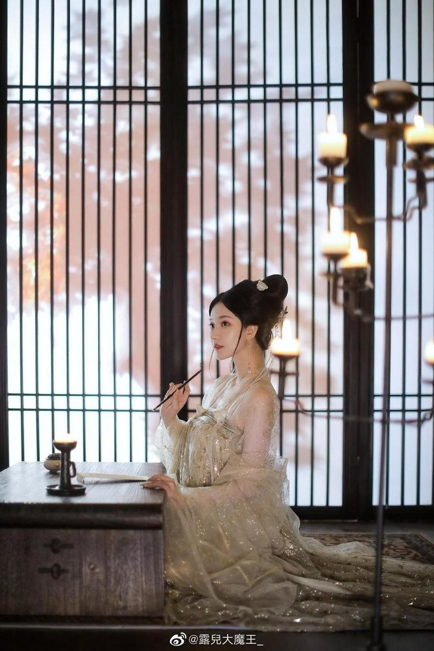 露儿大魔王个人信息：摄影照片分享。